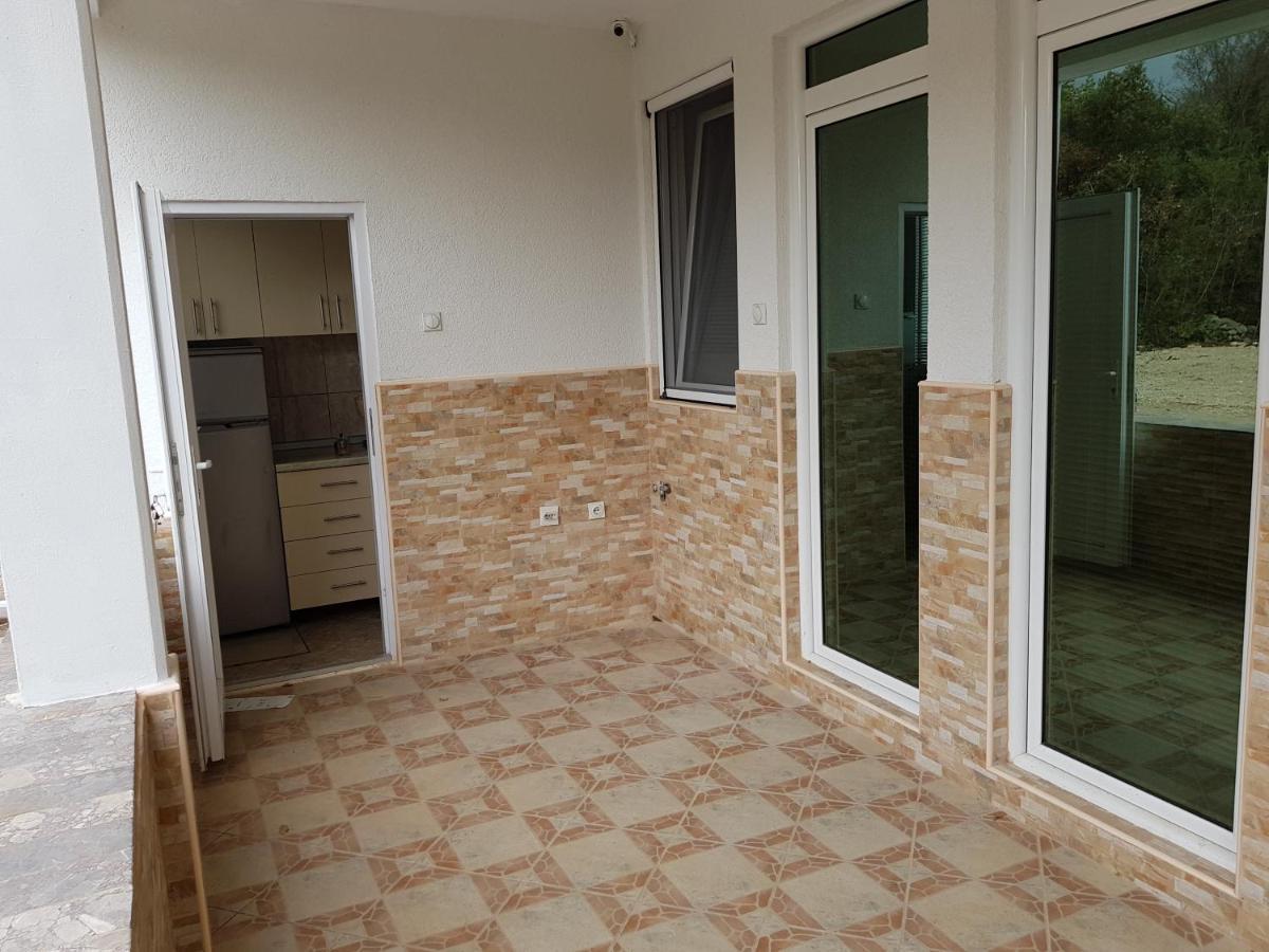 Apartmani Vila Ebra Utjeha Exterior photo