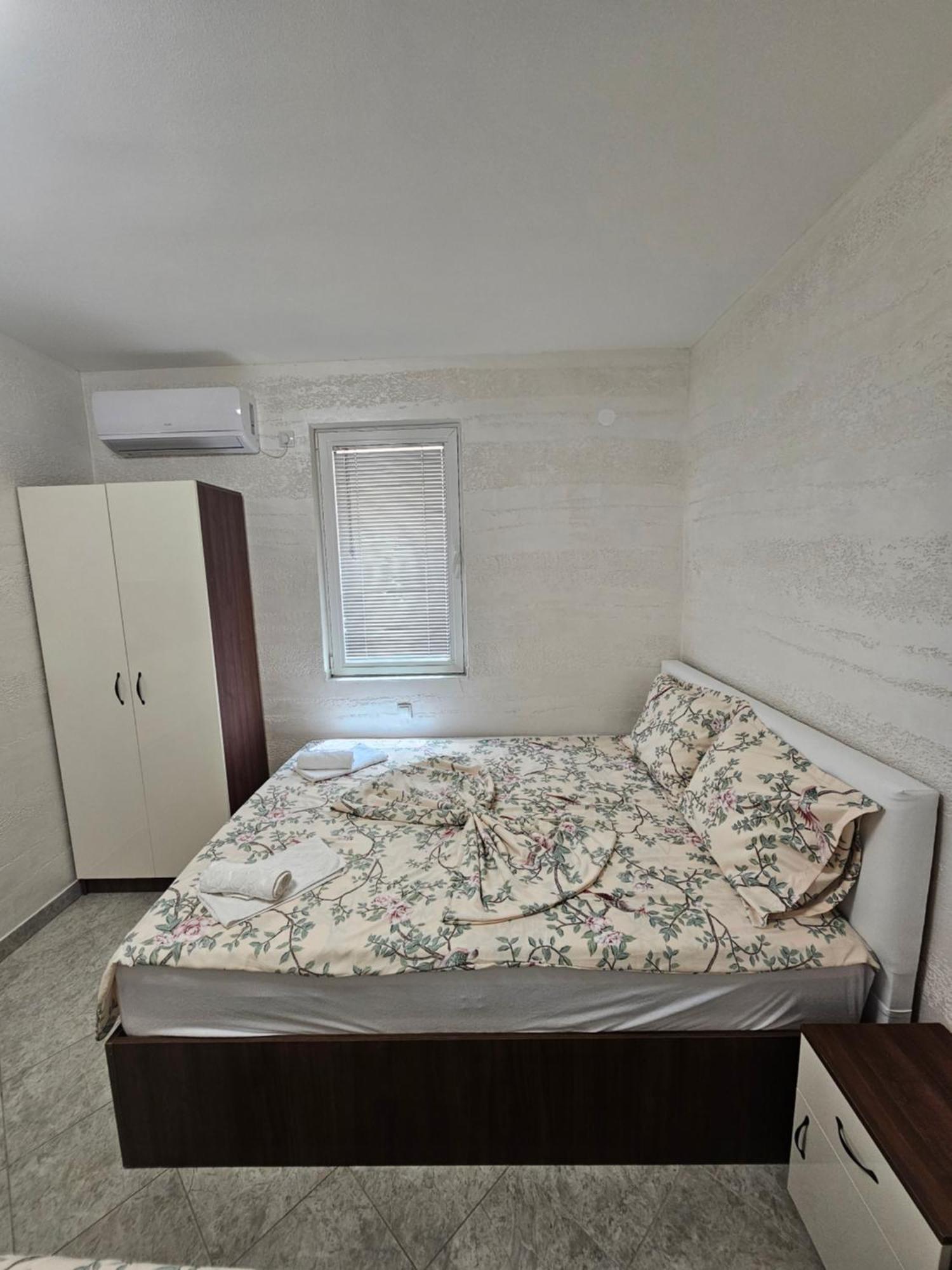 Apartmani Vila Ebra Utjeha Exterior photo