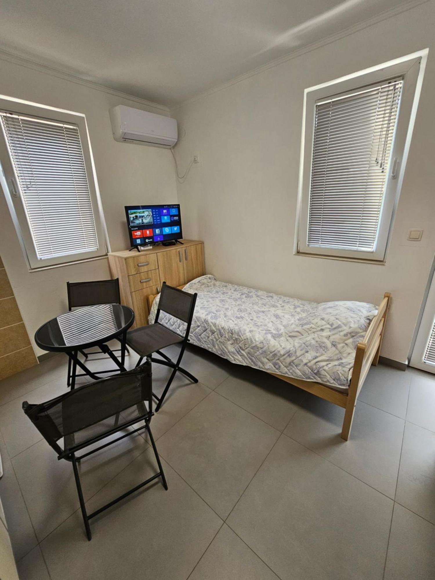 Apartmani Vila Ebra Utjeha Exterior photo