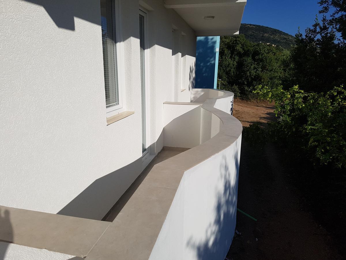 Apartmani Vila Ebra Utjeha Exterior photo